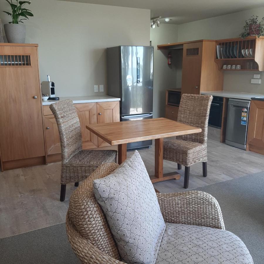 Ohiwa Beach Apartments/ Motel Opotiki Kültér fotó